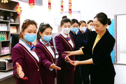 流動(dòng)展覽促文明服務(wù)，禮儀培訓(xùn)進(jìn)數(shù)字影城——嘉峪關(guān)城市博物館開(kāi)展禮儀知識(shí)培訓(xùn)助力婚慶服務(wù)提升